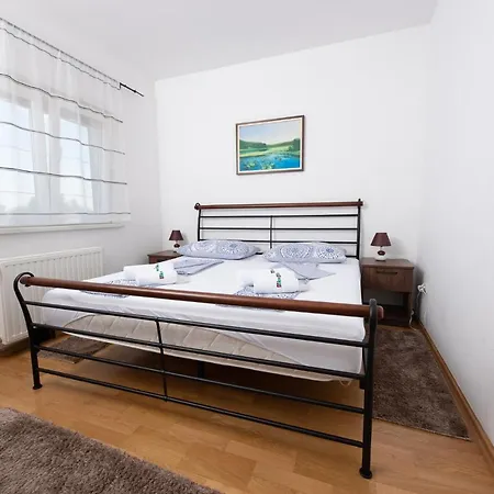 Apartmani Spoljar Zupanja Exterior photo