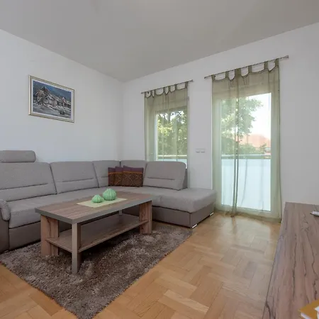 Apartmani Spoljar Zupanja Exterior photo