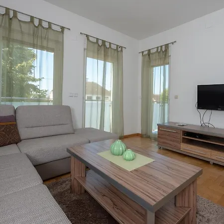 Apartmani Spoljar Zupanja Exterior photo