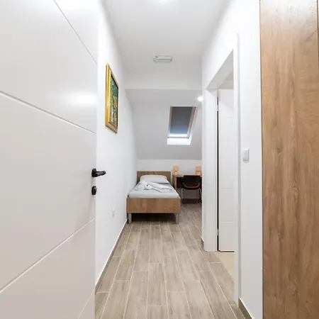 Apartmani Spoljar Zupanja Exterior photo